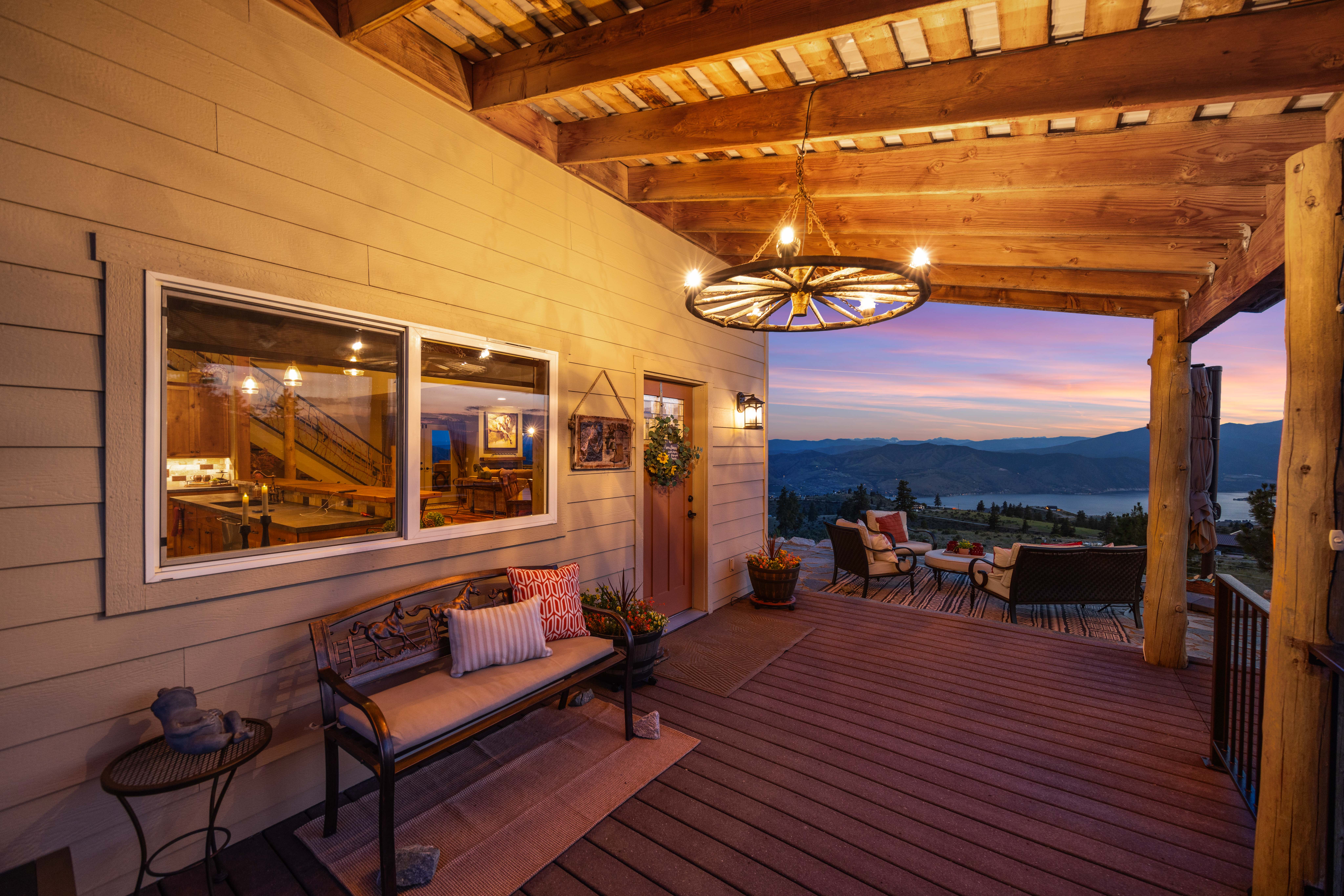 Alpine Ranch with Panoramic Lake Chelan & Mountain Views - Image 5