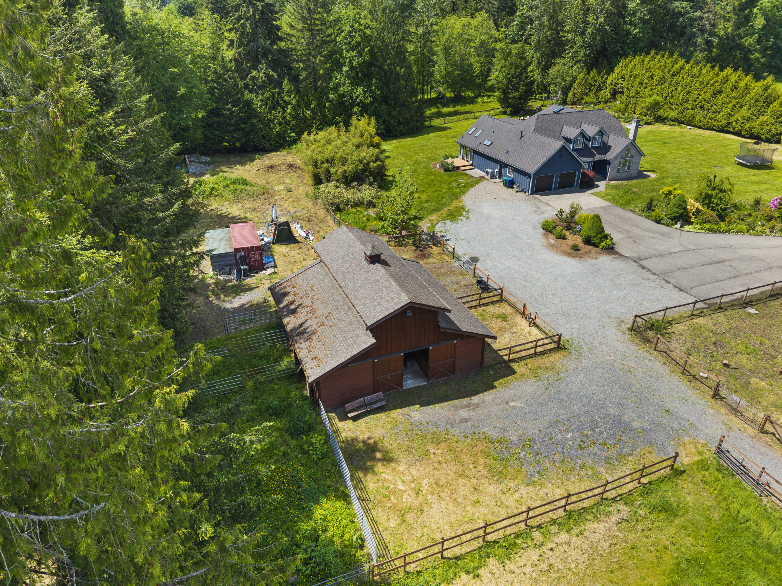 Reduced! 4.74 Acre Luxury Estate with Hobby Farm in Duvall - Image 4